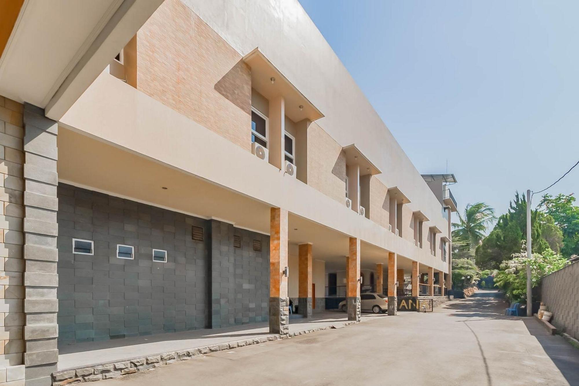 Reddoorz Resort Premium @ Sangkan Hurip Kuningan Exterior foto